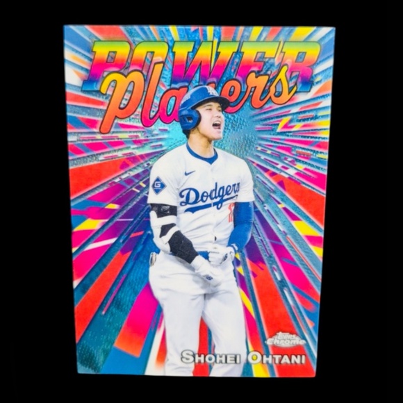 Shohei Ohtani Topps Chrome Refractor Baseball Card ~ Los Angeles Dodgers - Picture 1 of 4